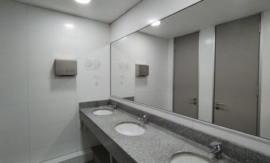 Planta libre con privados y áreas comunes