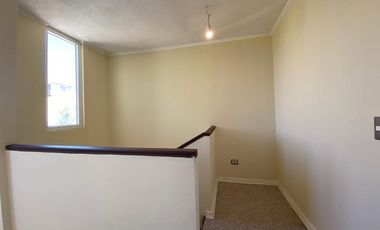 ¡Casa moderna en Buin, lista para vivir!