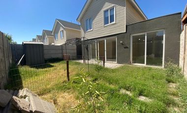 ¡Casa moderna en Buin, lista para vivir!