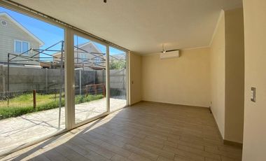 ¡Casa moderna en Buin, lista para vivir!