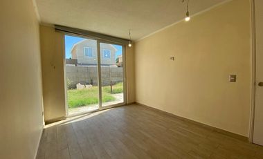 ¡Casa moderna en Buin, lista para vivir!