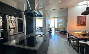 Casa de lujo en arriendo en La Reina, 5 dorm.