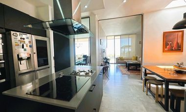 Casa de lujo en arriendo en La Reina, 5 dorm.