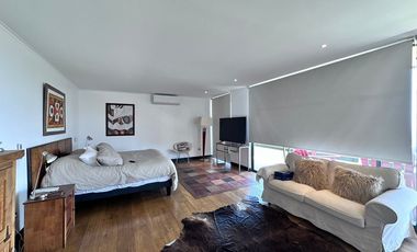 Casa de lujo en arriendo en La Reina, 5 dorm.