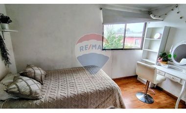 Encantadora casa en El Bosque, 6 dorms, 4 baños.