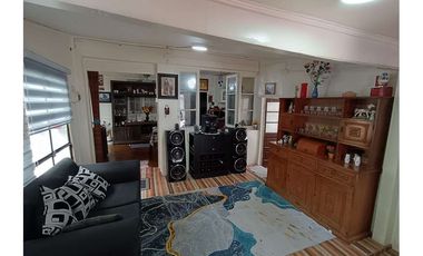 Amplia casa en Cerrillos