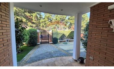 Amplia/luminosa casa 3 pisos (Pinares de Montemar)