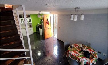 Acogedora Casa de 2 pisos en Quilicura