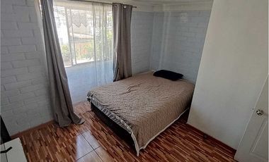 Acogedora Casa de 2 pisos en Quilicura