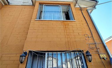 Acogedora Casa de 2 pisos en Quilicura