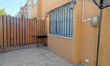 Acogedora Casa de 2 pisos en Quilicura