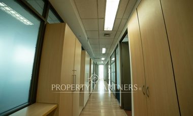 Espectacular oficina en Providencia (0,4 UF/m2)