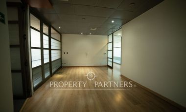 Espectacular oficina en Providencia (0,4 UF/m2)