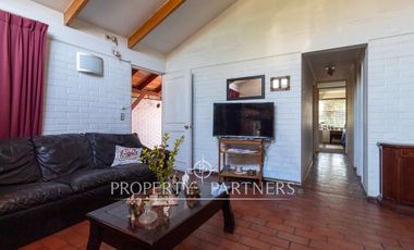 Se vende linda y centrica casa en Calle Santa Inés, La Florida.