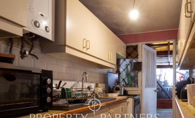 Se vende linda y centrica casa en Calle Santa Inés, La Florida.