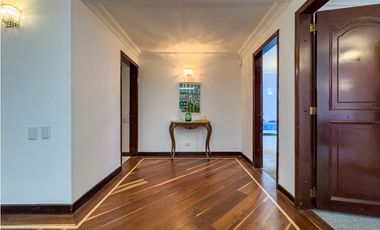 Casa de lujo en arriendo con BBQ y jacuzzi, Santa Bárbara, Bogotá D.C.