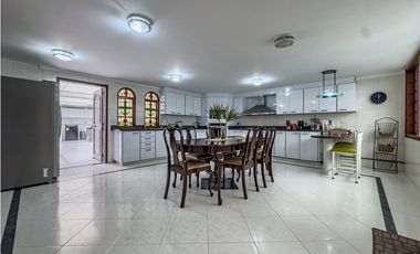 Casa de lujo en arriendo con BBQ y jacuzzi, Santa Bárbara, Bogotá D.C.