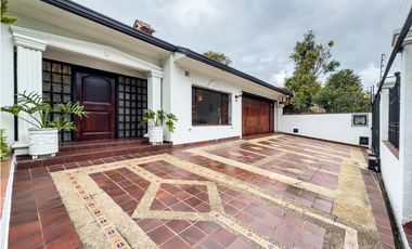 Casa de lujo en arriendo con BBQ y jacuzzi, Santa Bárbara, Bogotá D.C.