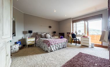 Casa en arriendo con diseño majestuoso, Vía La Calera, Bogotá D.C.