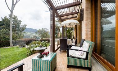 Casa en arriendo con diseño majestuoso, Vía La Calera, Bogotá D.C.