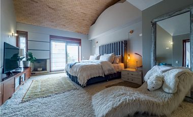 Casa en arriendo con diseño majestuoso, Vía La Calera, Bogotá D.C.