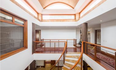 Casa en arriendo con diseño majestuoso, Vía La Calera, Bogotá D.C.