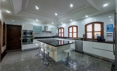 Casa en arriendo con vista panorámica, Cedritos – Usaquén, Bogotá D.C.