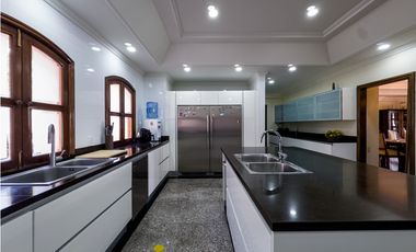 Casa en arriendo con vista panorámica, Cedritos – Usaquén, Bogotá D.C.