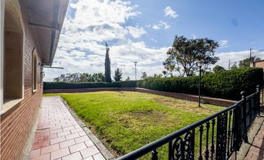 Casa en arriendo con vista panorámica, Cedritos – Usaquén, Bogotá D.C.