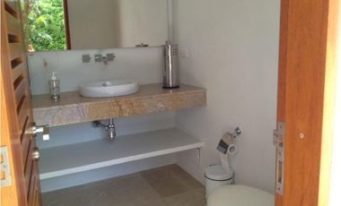 Casa en venta a puerta cerradas, Club Puerto Peñalisa, Girardot