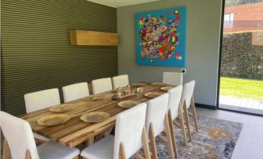 T casa de lujo en venta; San Simon - Bogotá D.C.