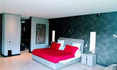 T casa de lujo en venta; San Simon - Bogotá D.C.