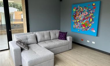 T casa de lujo en venta; San Simon - Bogotá D.C.