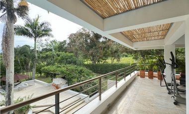 Finca de lujo en alquiler con piscina y jacuzzi cerca al Club Payandé