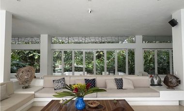 Finca de lujo en alquiler con piscina y jacuzzi cerca al Club Payandé