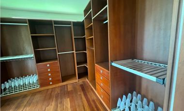 T Casa campestre en arriendo, Condominio Sofrópolis, Chía