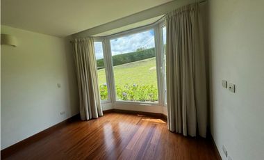 T Casa campestre en arriendo, Condominio Sofrópolis, Chía