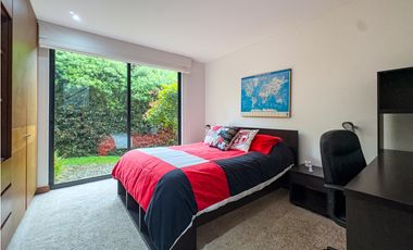 T Casa en venta con jardín privado, Condominio Arboletto, La Calera