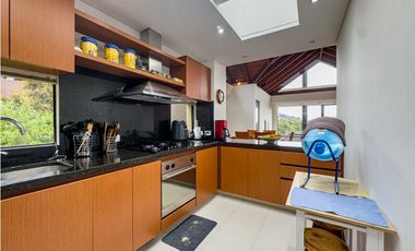 T Casa en venta con jardín privado, Condominio Arboletto, La Calera