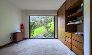 T Casa en venta con jardín privado, Condominio Arboletto, La Calera