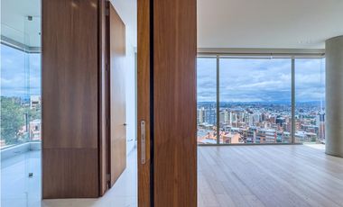 Penthouse en arriendo con terraza panorámica, Rosales, Bogotá D.C.