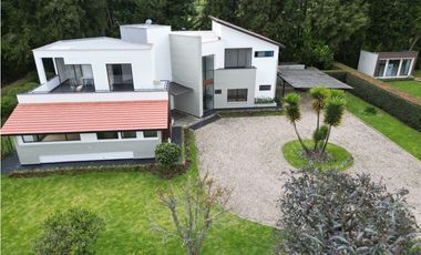Casa campestre de lujo en Guaymaral con 1.864 m² de terreno privado