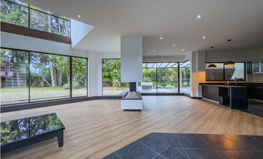 Casa campestre de lujo en Guaymaral con 1.864 m² de terreno privado