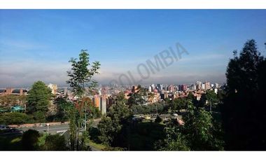 ARRIENDO AMOBLADA - CASA EN CONJUNTO CERRADO BOGOTÁ