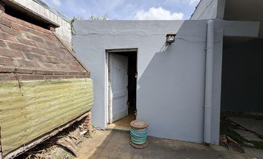 VENTA - CASA CON HERMOSO PARQUE-BARRIO PELLEGRINI II -VILLA ROSA-PILAR