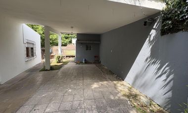 VENTA - CASA CON HERMOSO PARQUE-BARRIO PELLEGRINI II -VILLA ROSA-PILAR