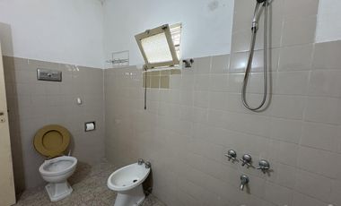 VENTA - CASA CON HERMOSO PARQUE-BARRIO PELLEGRINI II -VILLA ROSA-PILAR