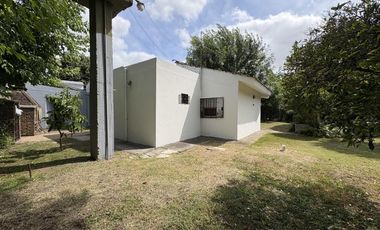 VENTA - CASA CON HERMOSO PARQUE-BARRIO PELLEGRINI II -VILLA ROSA-PILAR