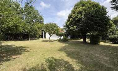 VENTA - CASA CON HERMOSO PARQUE-BARRIO PELLEGRINI II -VILLA ROSA-PILAR