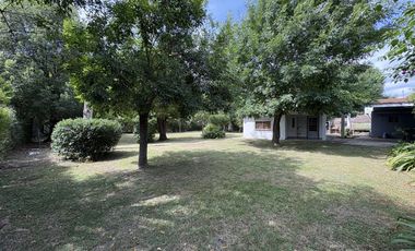 VENTA - CASA CON HERMOSO PARQUE-BARRIO PELLEGRINI II -VILLA ROSA-PILAR